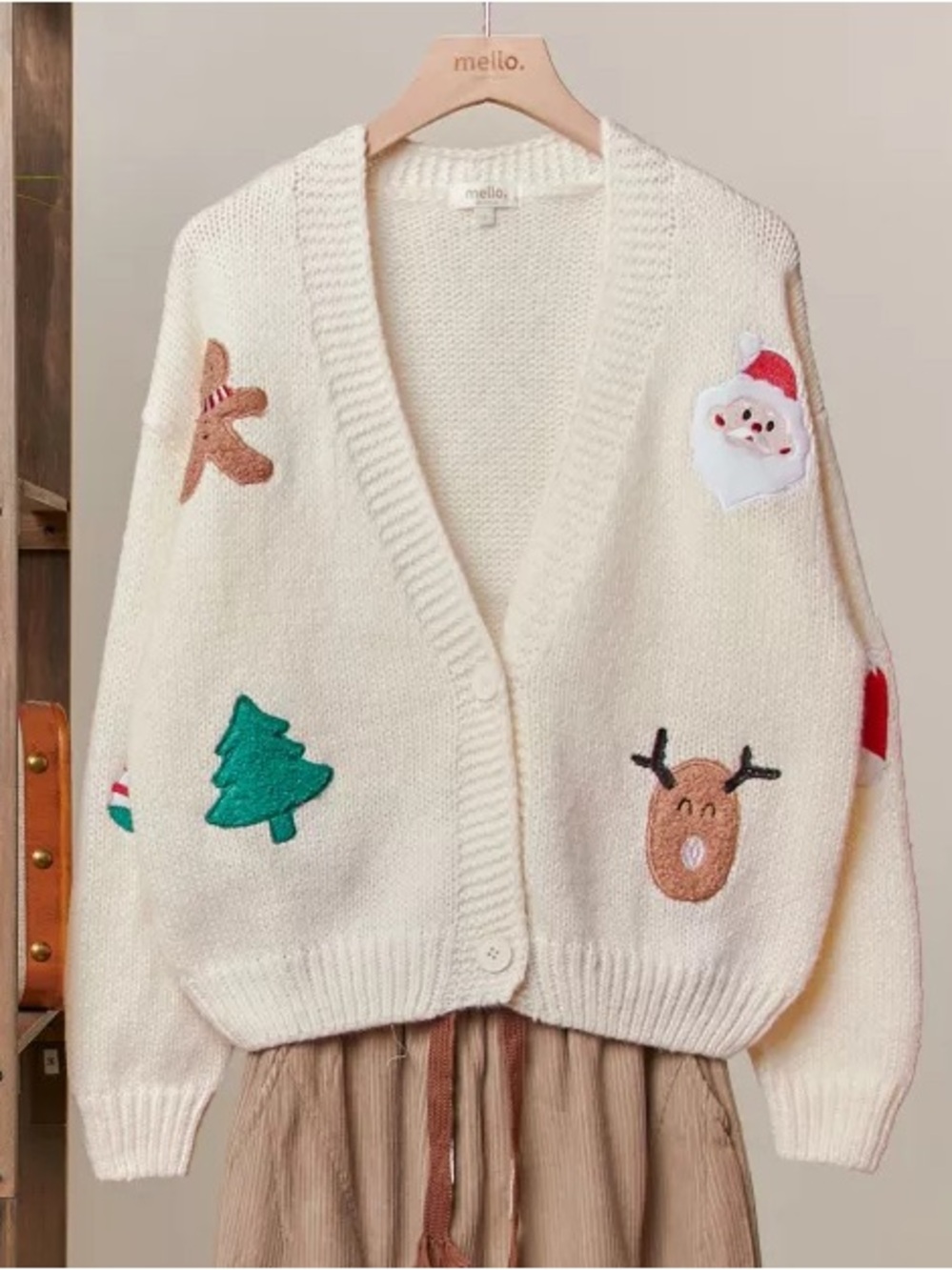 Mello Los Angeles Cream Christmas Holiday Patch Cardigan Sweater Chunky Knit